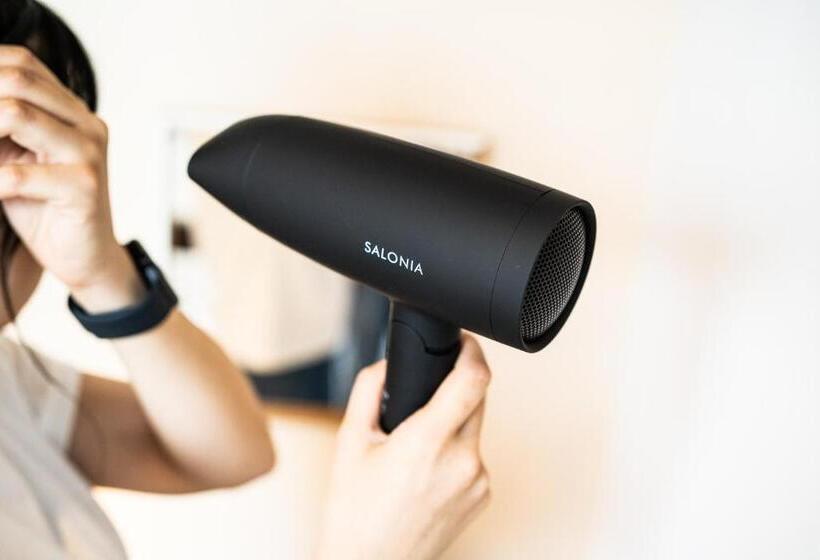 חדר אקונומי יחיד, Fan! Aburatsu