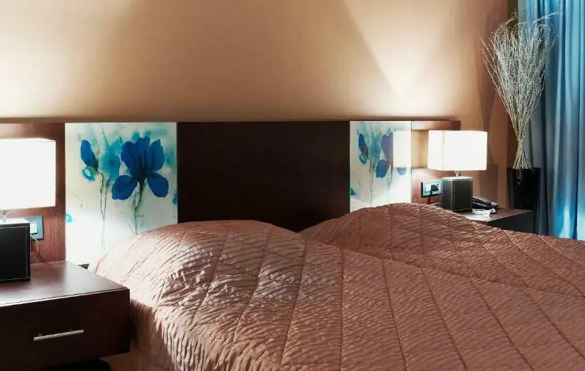 Chambre Standard, Cezaria