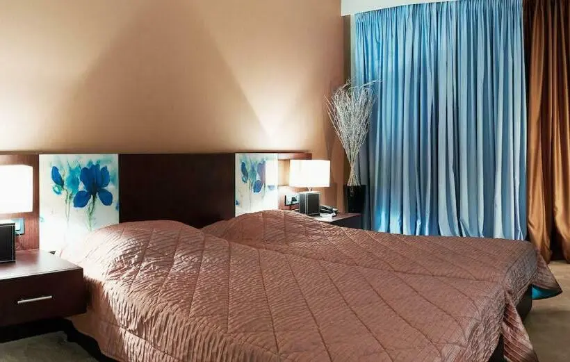 Chambre Standard, Cezaria