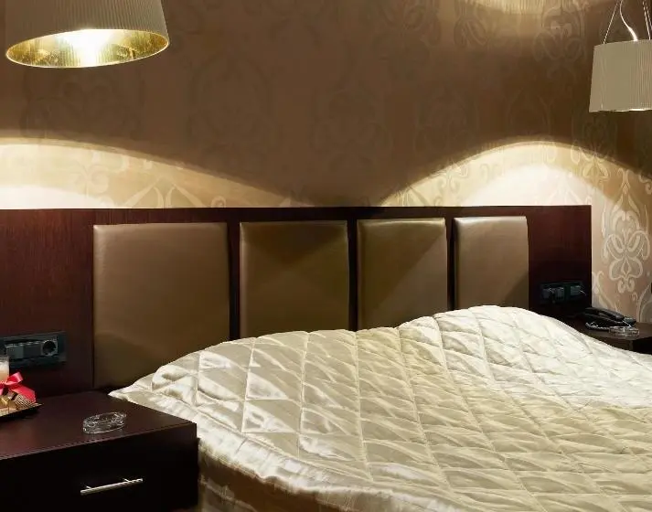 Suite, Cezaria
