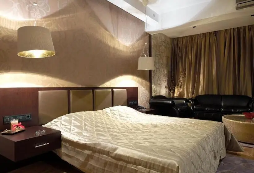 Suite, Cezaria