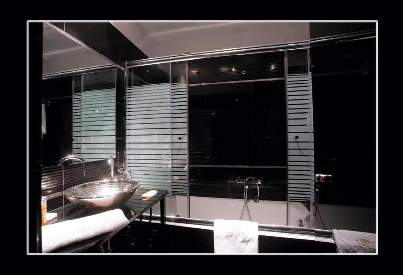 デラックスルーム, Cezaria