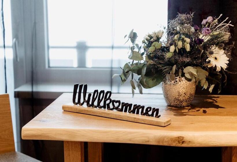 חדר סטנדרט, Embacher Sport