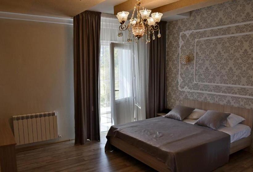 اتاق استاندارد, Gloria