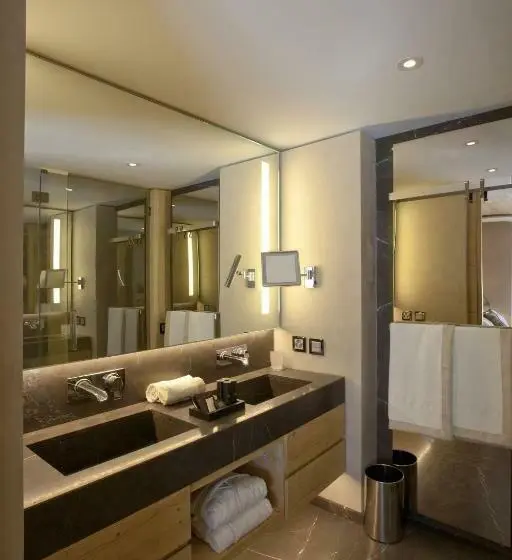 シングルデラックスルーム, Hôtel De Rougemont & Spa