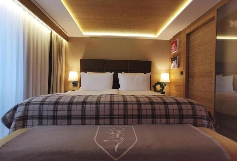 غرفة ديلوكس مطلة على الجبل, Hôtel De Rougemont & Spa