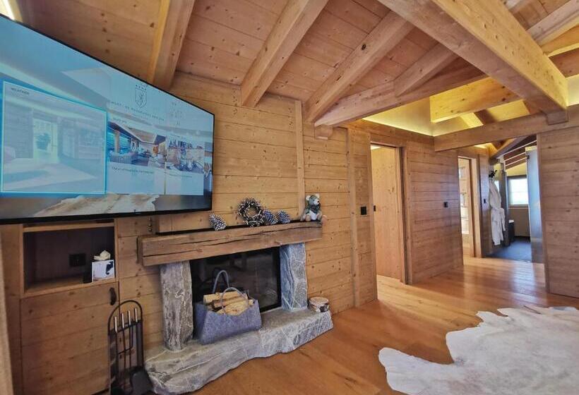 جناح دور أخير, Hôtel De Rougemont & Spa