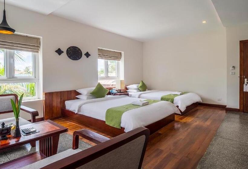 小室, Indra Angkor Residence