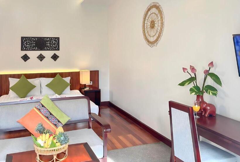 带大床的套房, Indra Angkor Residence