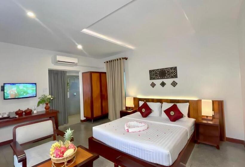 带大床的套房, Indra Angkor Residence