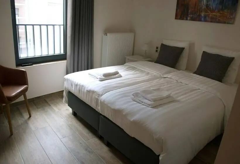 Standard-huone, Ladeuze