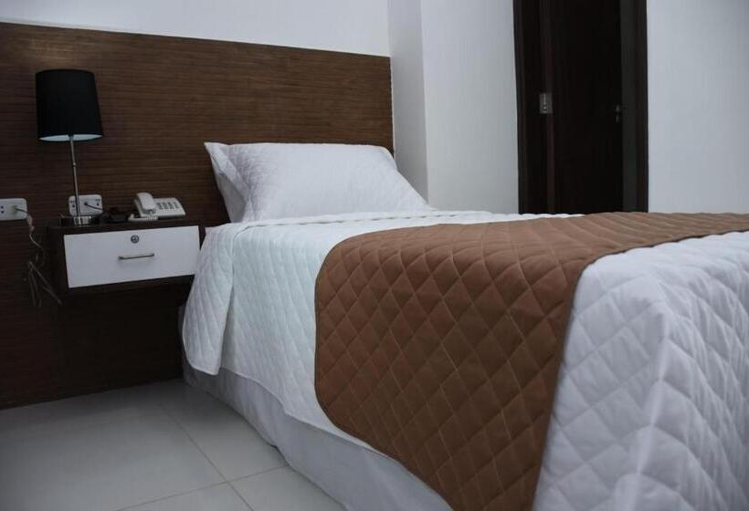 اتاق استاندارد یک تخته با بالکن, Plaza 24