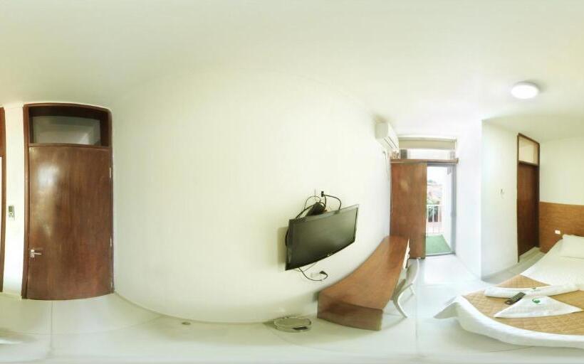 اتاق استاندارد یک تخته با بالکن, Plaza 24