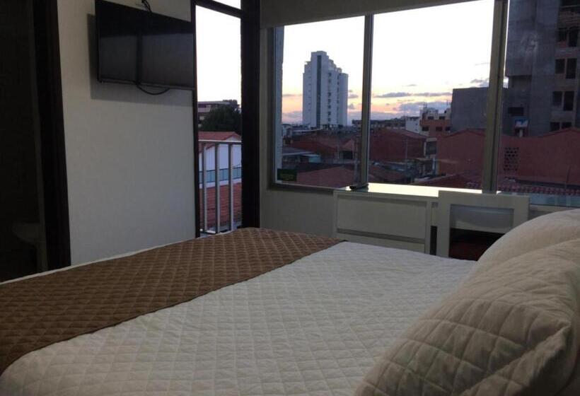 اتاق استاندارد با بالکن, Plaza 24