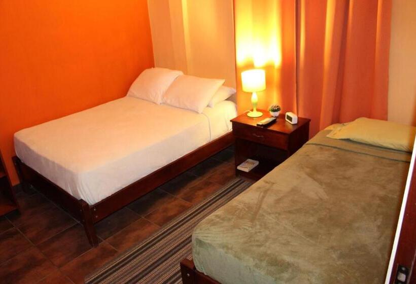 Basic Kolmen Hengen Huone, Boquete Town Hostal