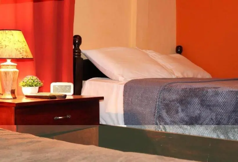 Standard Neljän Hengen Huone, Boquete Town Hostal