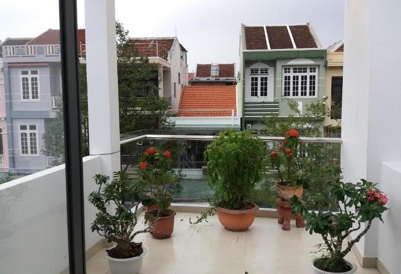 اتاق استاندارد سه نفره, House 579 Hai Ba Trung