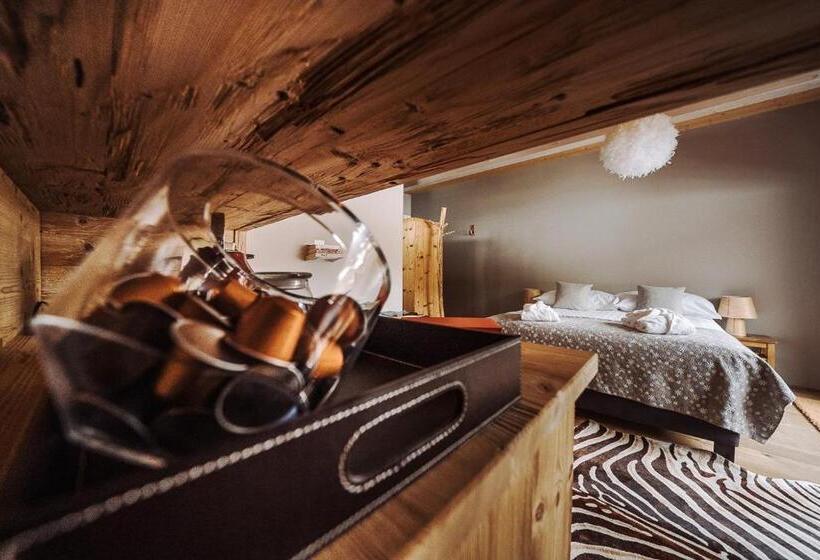 デラックスルーム, Les Mazots Du Clos