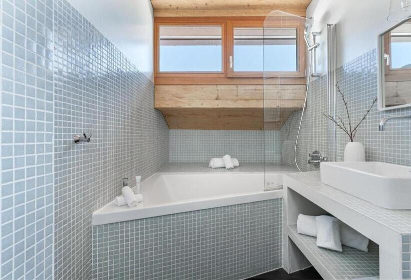 バルコニー付きデラックスルーム, Les Mazots Du Clos