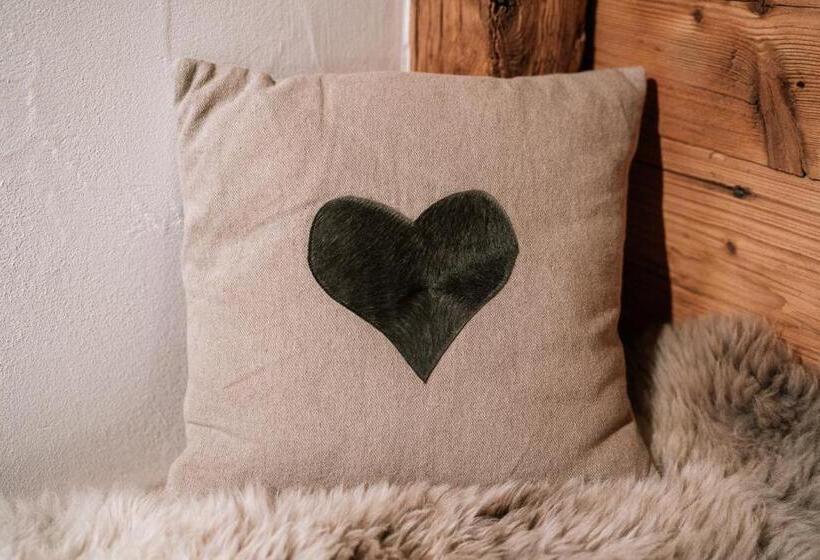 デラックススイート, Les Mazots Du Clos