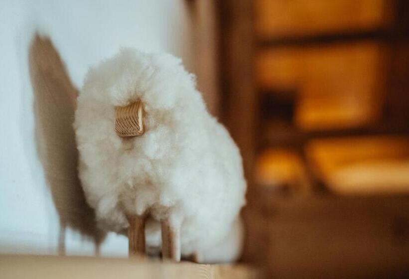 デラックススイート, Les Mazots Du Clos