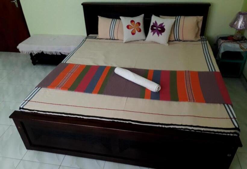 标准房带园景, Nisala Villa Midigama