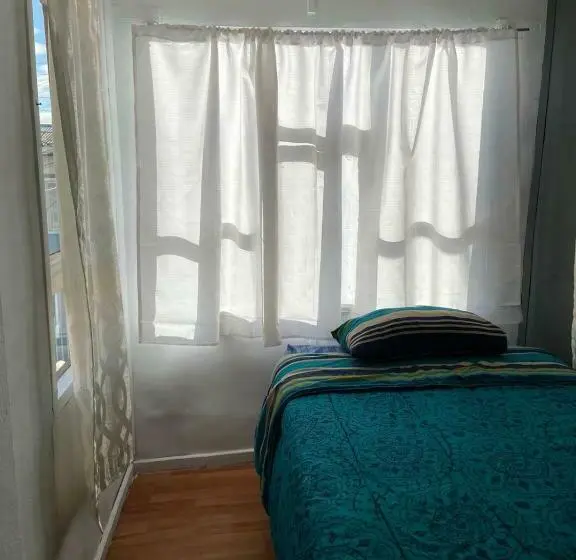 اتاق استاندارد یک نفره, Hostel 53 Sur