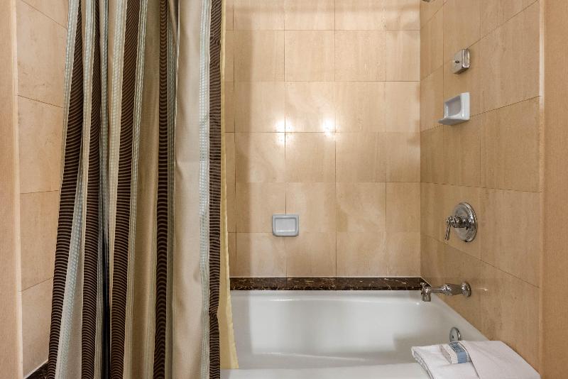 デラックスルーム, Alia Home