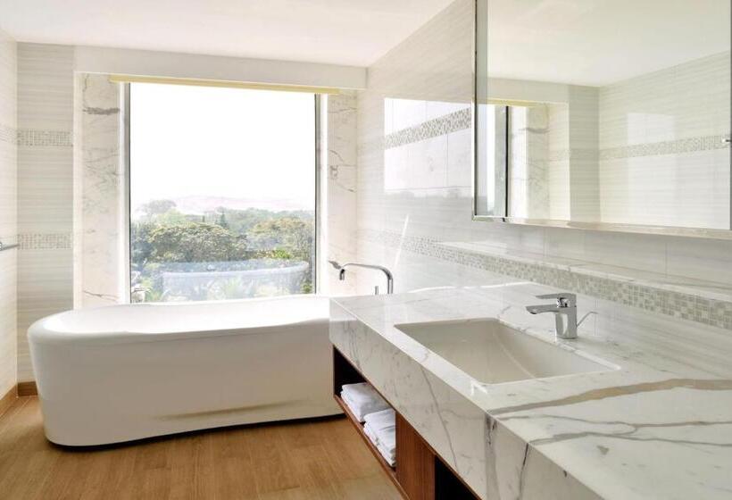 جناح, Fairfield By Marriott Belagavi