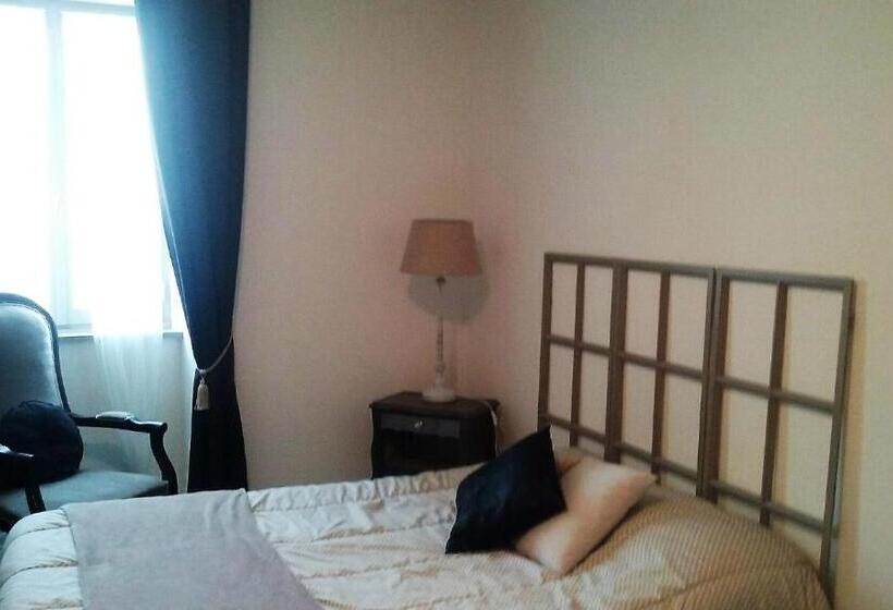 4인용 스탠다드 룸, Hôtel Le Saint Yves