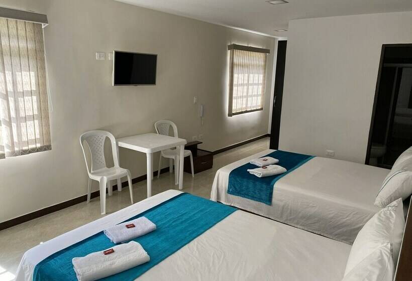 غرفة قياسية رباعية, Manantial