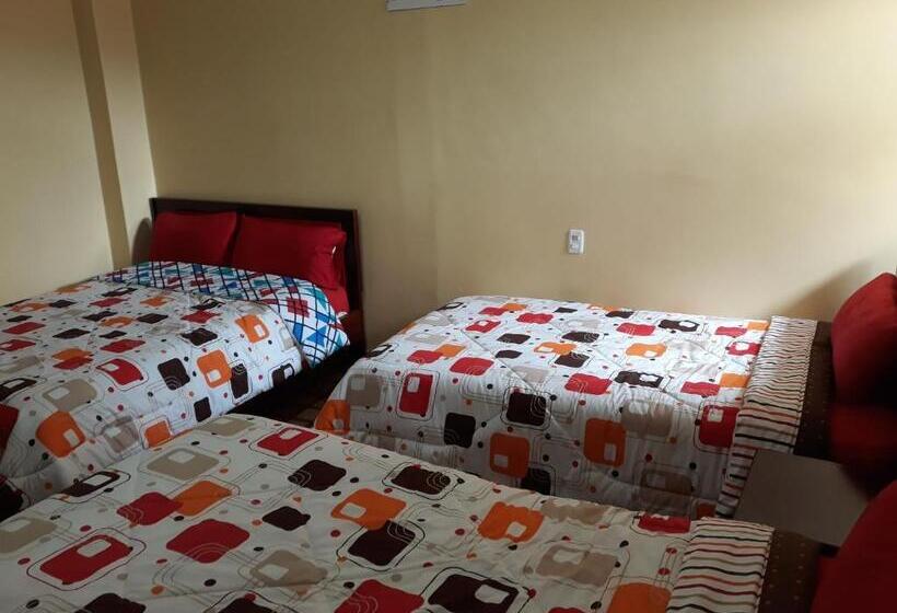 غرفة قياسية رباعية, Navarra