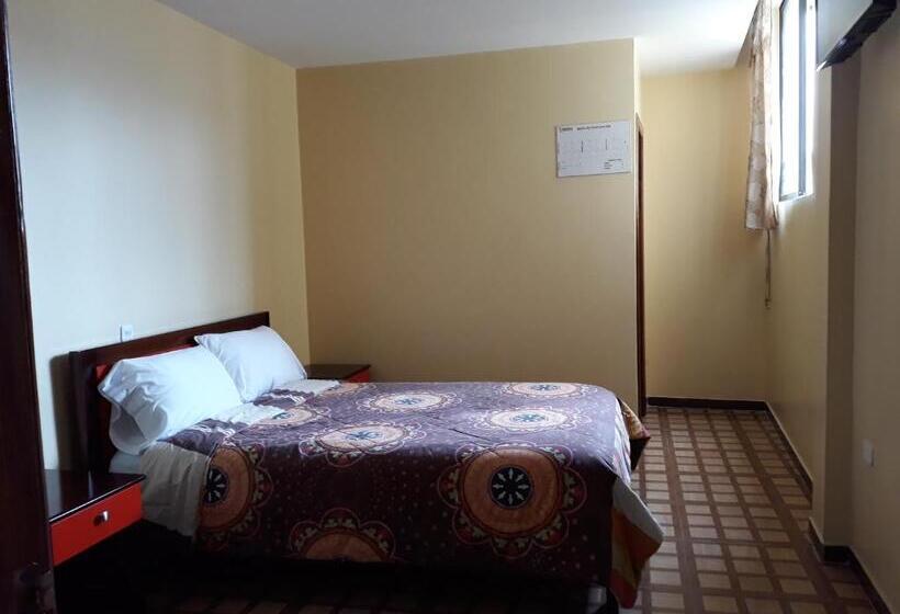 Номер Deluxe, Navarra