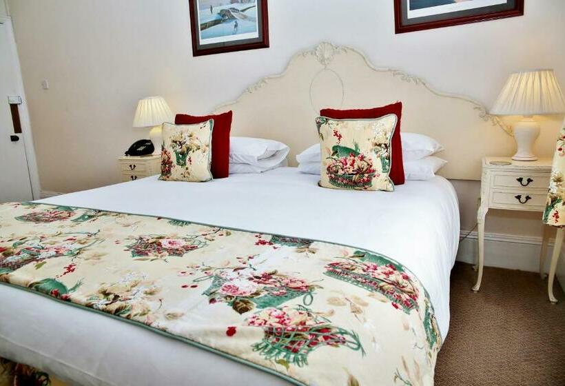 غرفة قياسية, The Inglenook