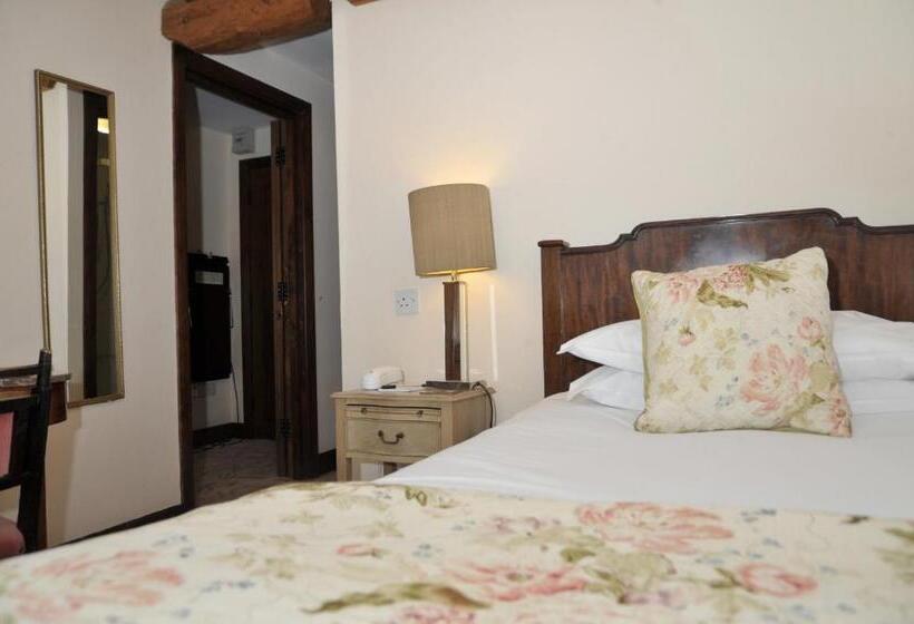 غرفة قياسية فردية, The Inglenook