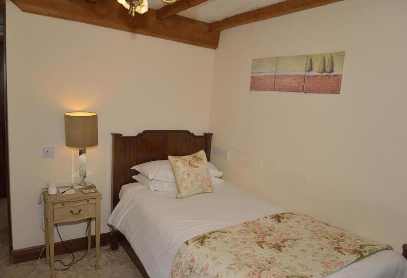 Номер Стандарт Индивидуальный, The Inglenook