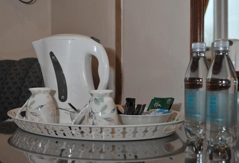 غرفة قياسية, The Inglenook