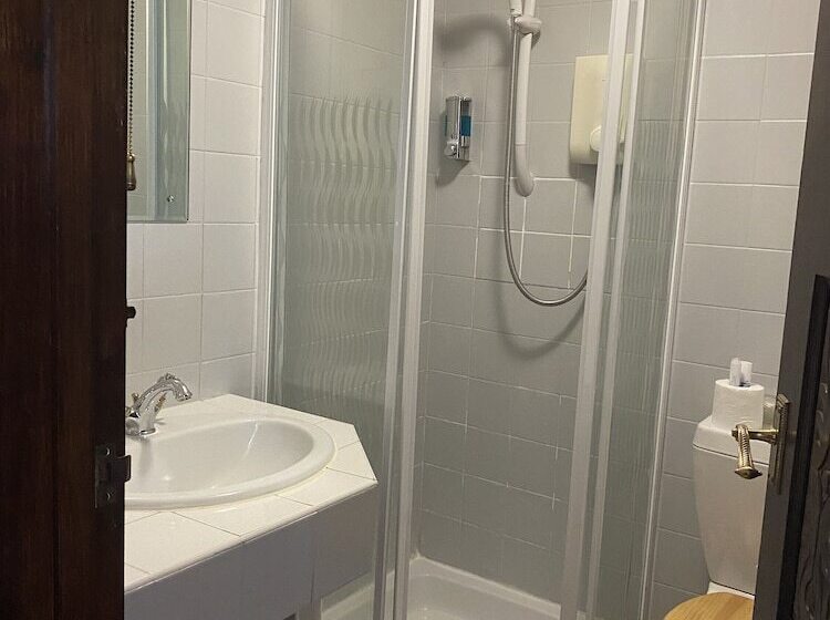 غرفة قياسية فردية, The Inglenook