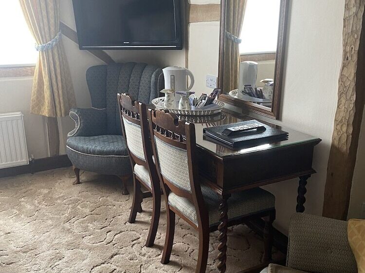 غرفة قياسية, The Inglenook