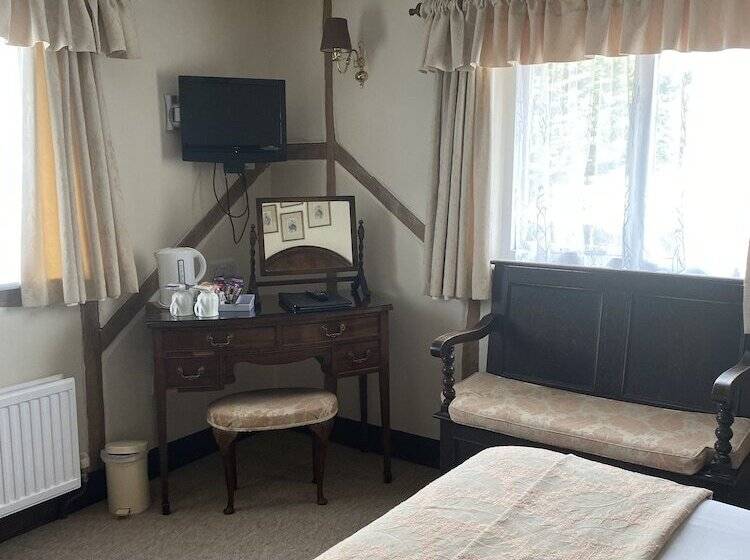 Номер Стандарт, The Inglenook