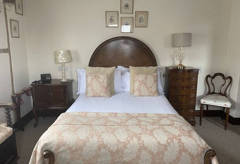 غرفة قياسية, The Inglenook