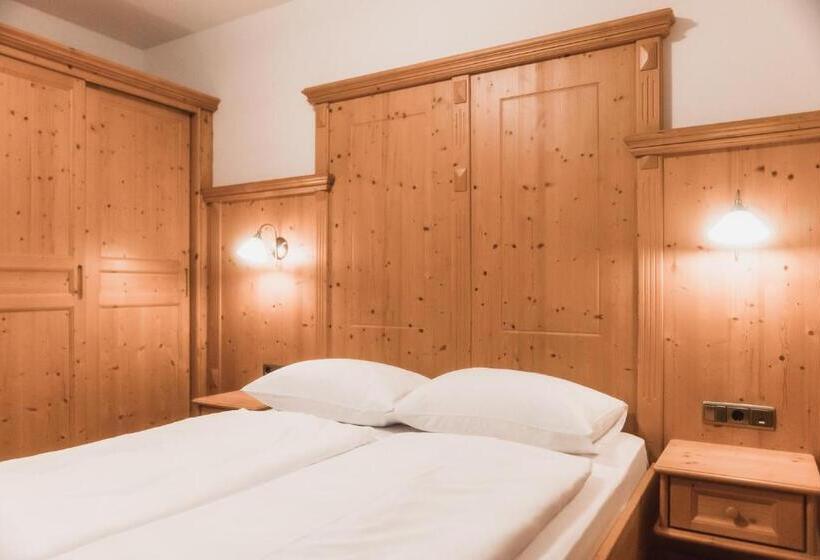 غرفة قياسية, Villa Waldheim