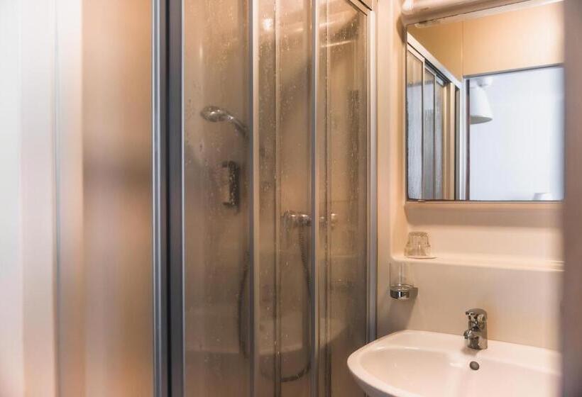 غرفة قياسية مطلّة علي الحديقة, Villa Waldheim