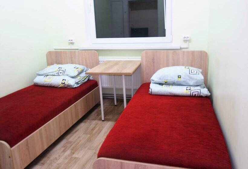 اتاق استاندارد با سرویس بهداشتی مشترک, Hostelis Laurita