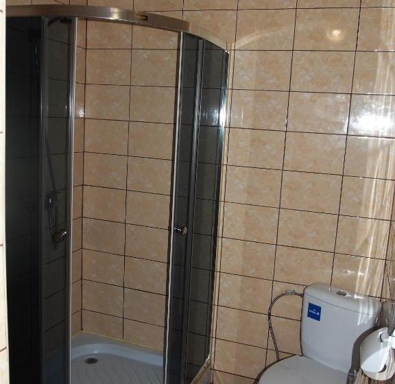 اتاق استاندارد چهار تخته, Hostelis Laurita