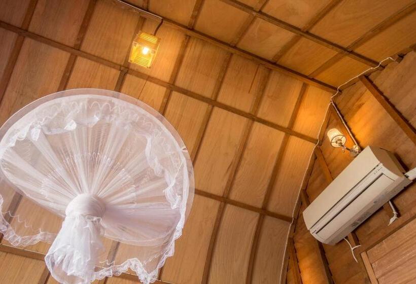 غرفة قياسية مطلّة علي البحيرة, Bamboo Bungalow