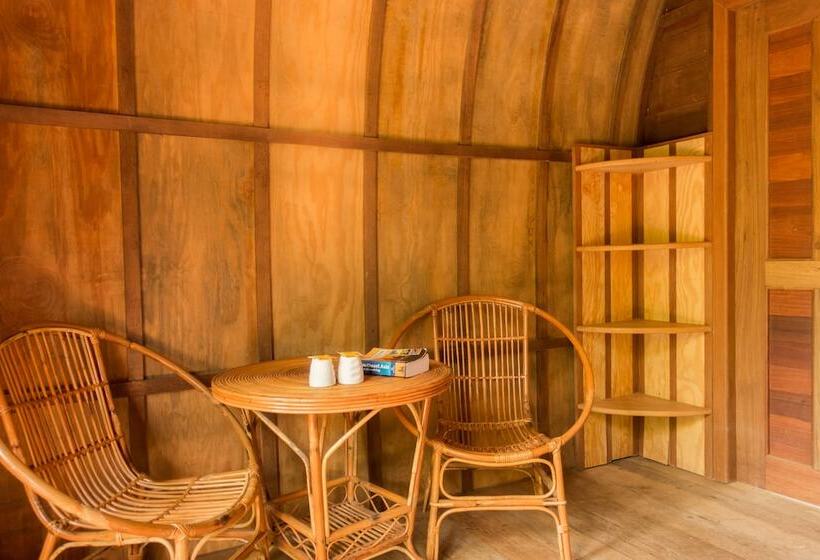 غرفة قياسية مطلّة علي الحديقة, Bamboo Bungalow