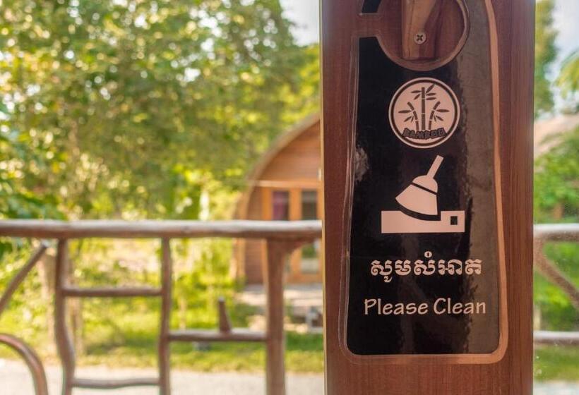 غرفة قياسية مطلّة علي الحديقة, Bamboo Bungalow