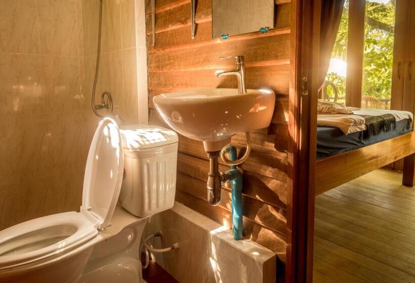 غرفة قياسية مطلّة علي الحديقة, Bamboo Bungalow