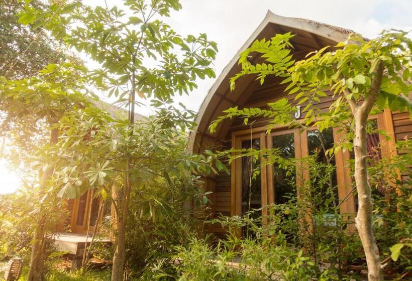 غرفة قياسية مطلّة علي الحديقة, Bamboo Bungalow